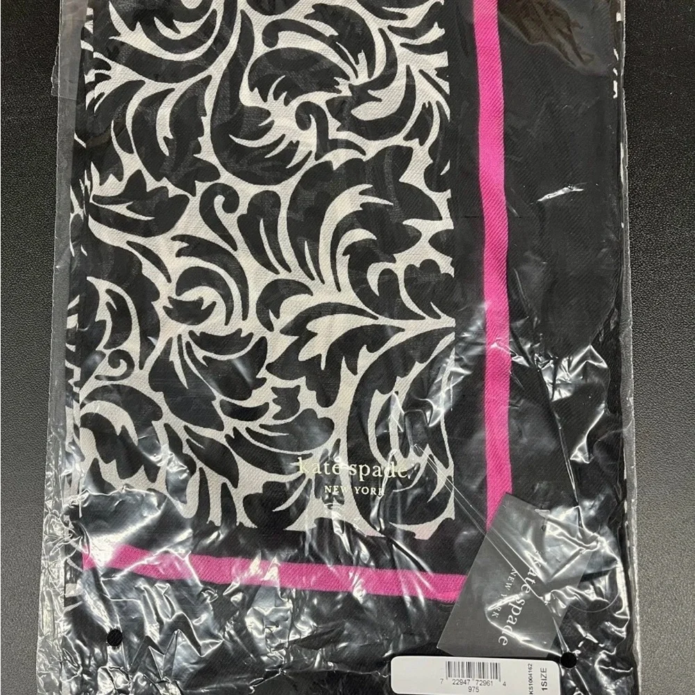 Kate Spade New York Women's Flourish Swirl Oblong Scarf‎ NWT